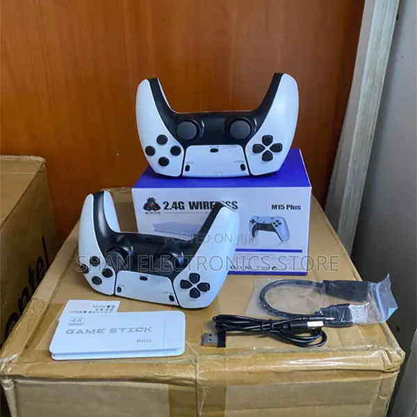 Double Wireless Controller M15 64GB Game Stick 4K Video Game Console
