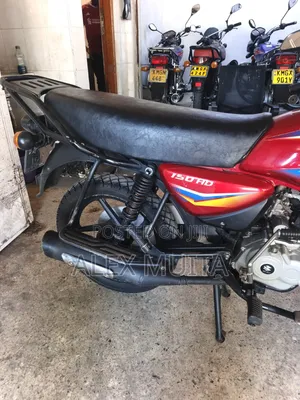 Bajaj Boxer 150 UG 2025 Red