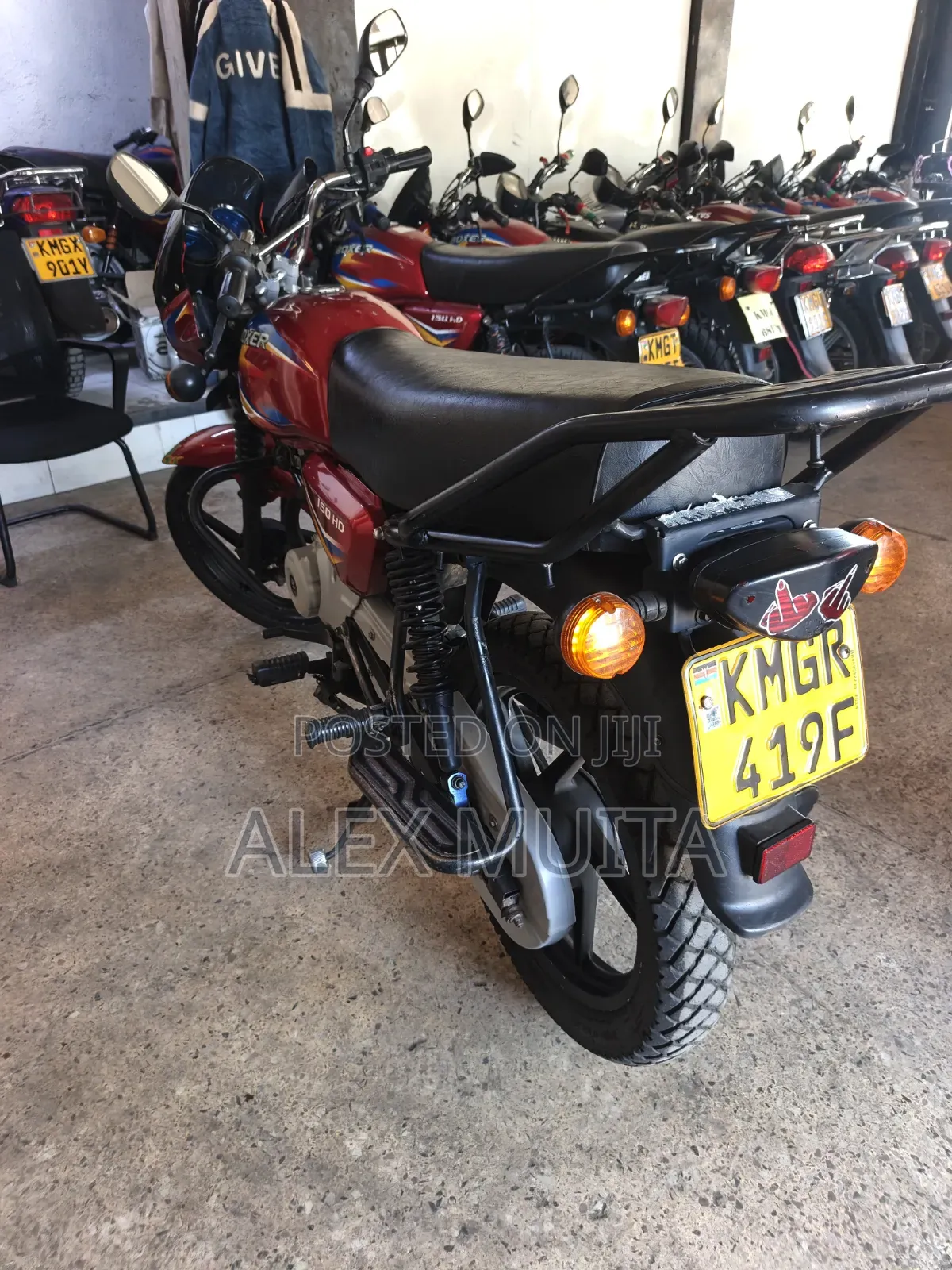 Bajaj Boxer 150 UG 2025 Red
