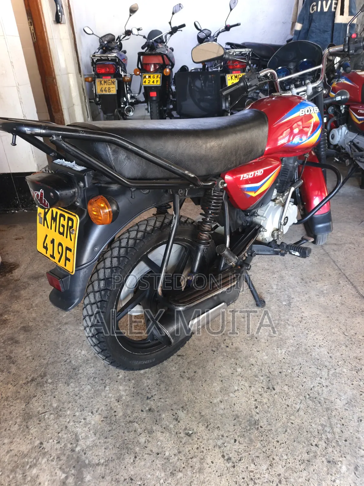 Bajaj Boxer 150 UG 2025 Red