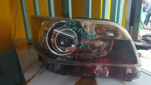Toyota Rumion Headlight