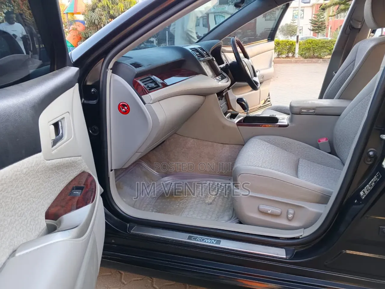 Toyota Crown 2012 Black