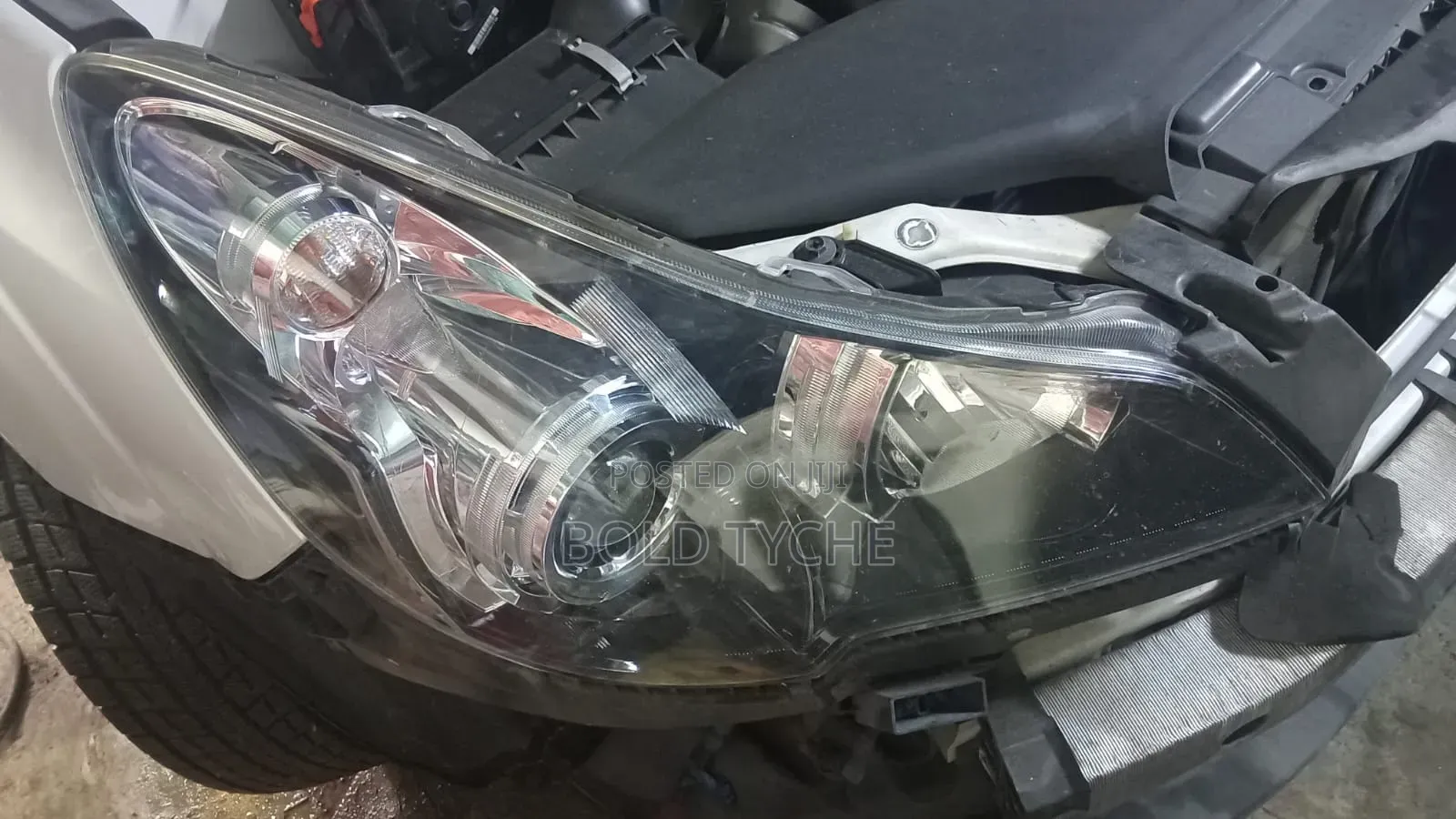 Subaru Legacy Br9 Headlight