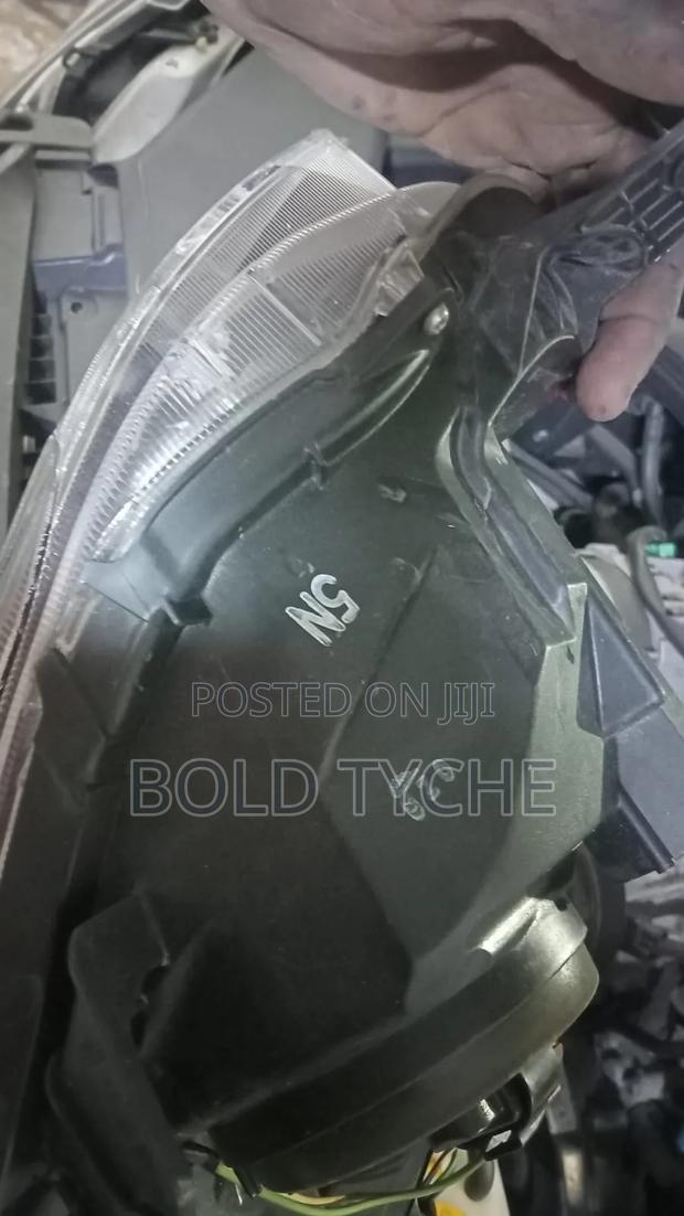 Subaru Legacy Br9 Headlight - thumbnail 2