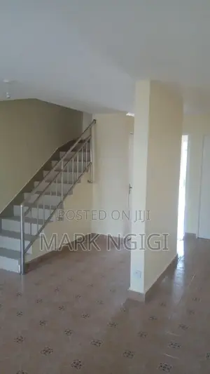 3bdrm Apartment in Nyayo Estate for rent