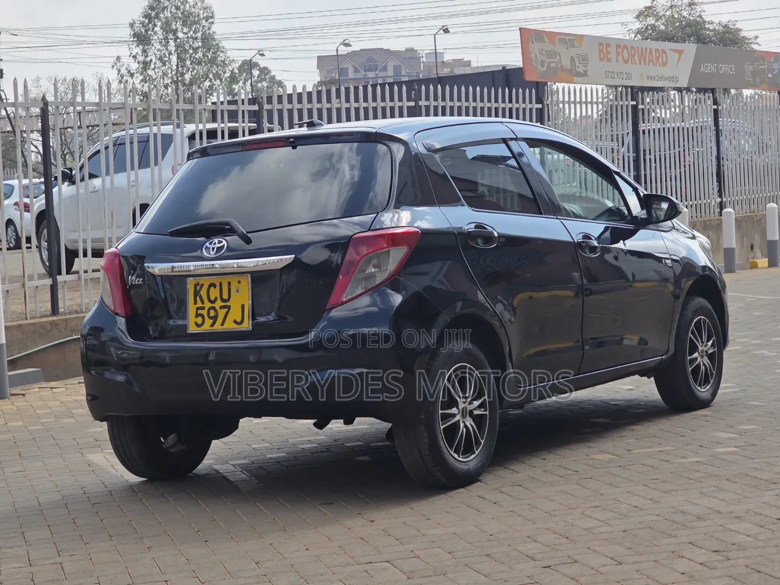 Toyota Vitz 2011 Black