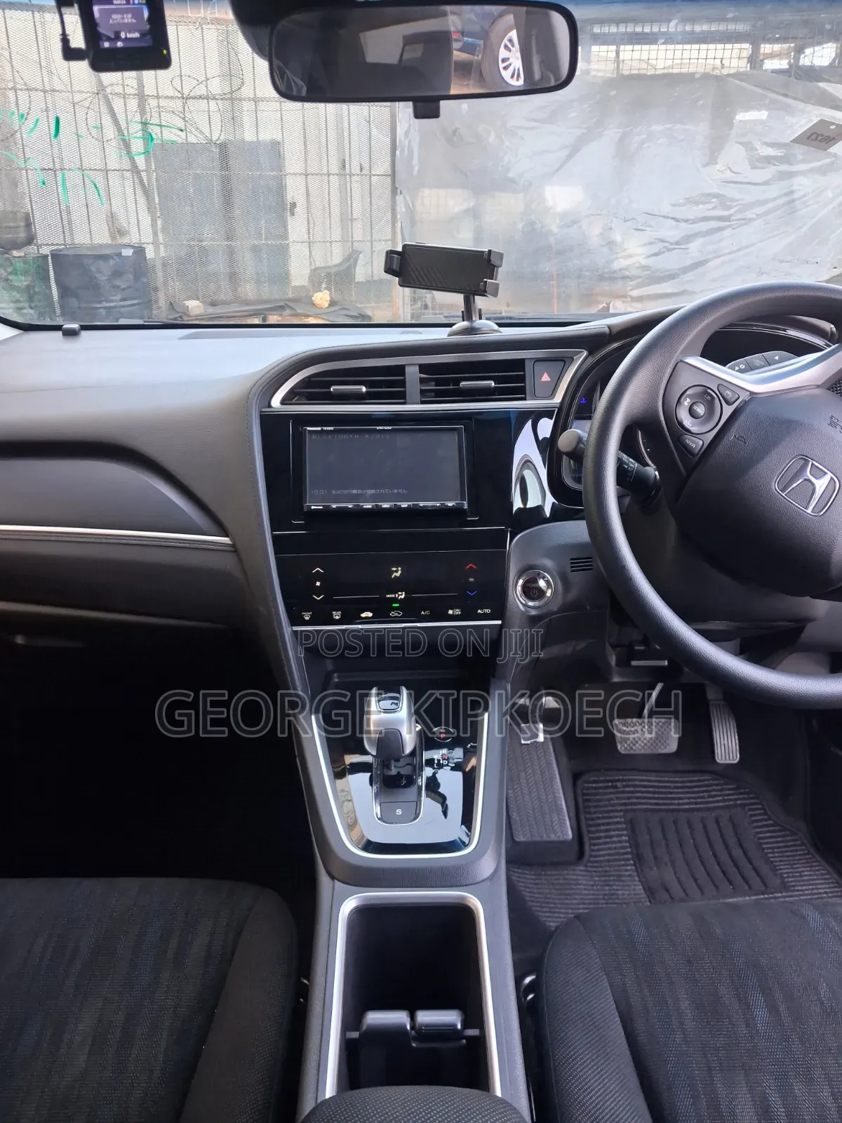 Honda Fit Shuttle 1.5 Hybrid 2WD 2019 Silver