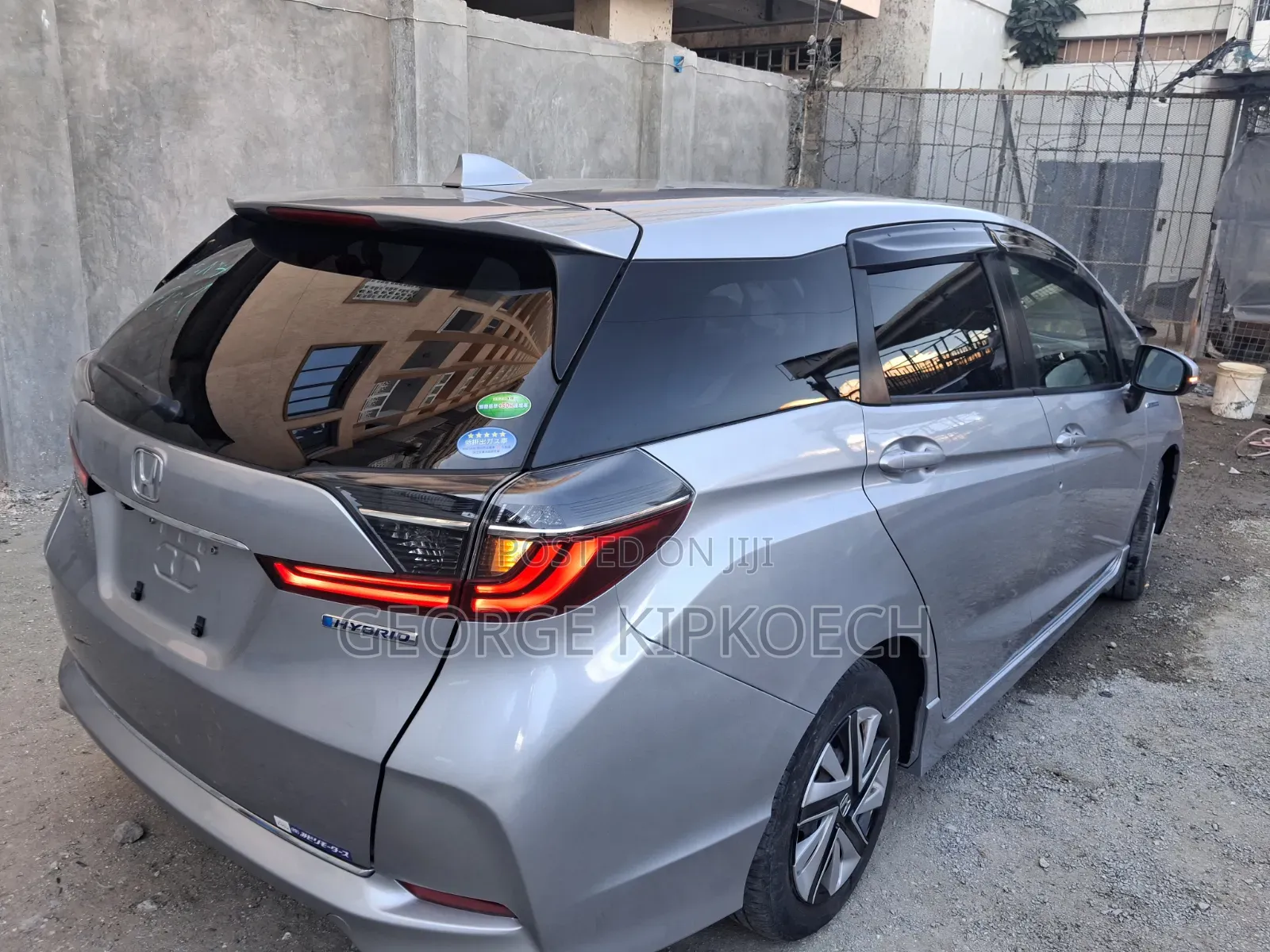 Honda Fit Shuttle 1.5 Hybrid 2WD 2019 Silver