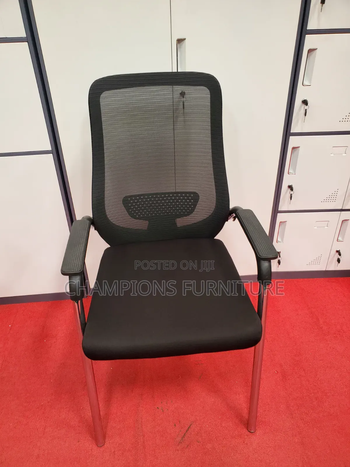 Sleek Versatile 4-Legged Visitors Chair