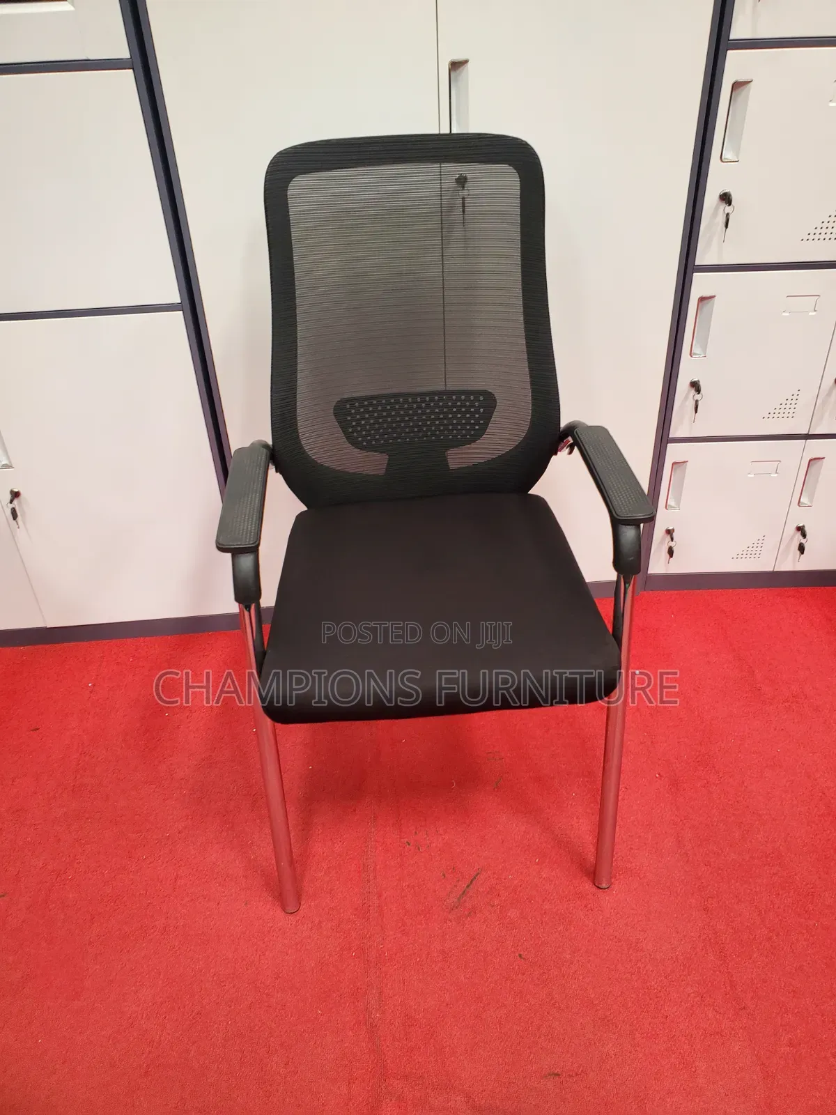 Sleek Versatile 4-Legged Visitors Chair