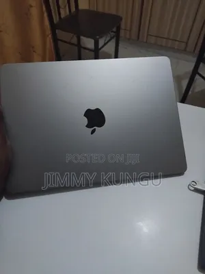 Laptop Apple MacBook Air 2022 M2 8GB Apple M2 SSD 256GB