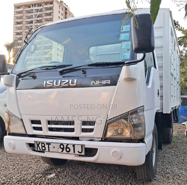 ISUZU NHR Small Lorry