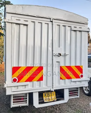 ISUZU NHR Small Lorry