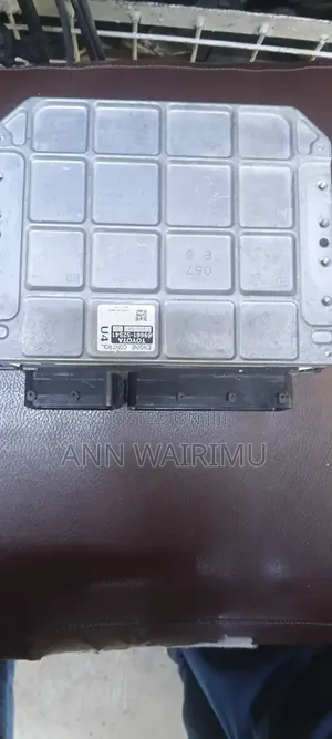 ECU Computer Box 4WD Toyota Corolla Axio or Fielder
