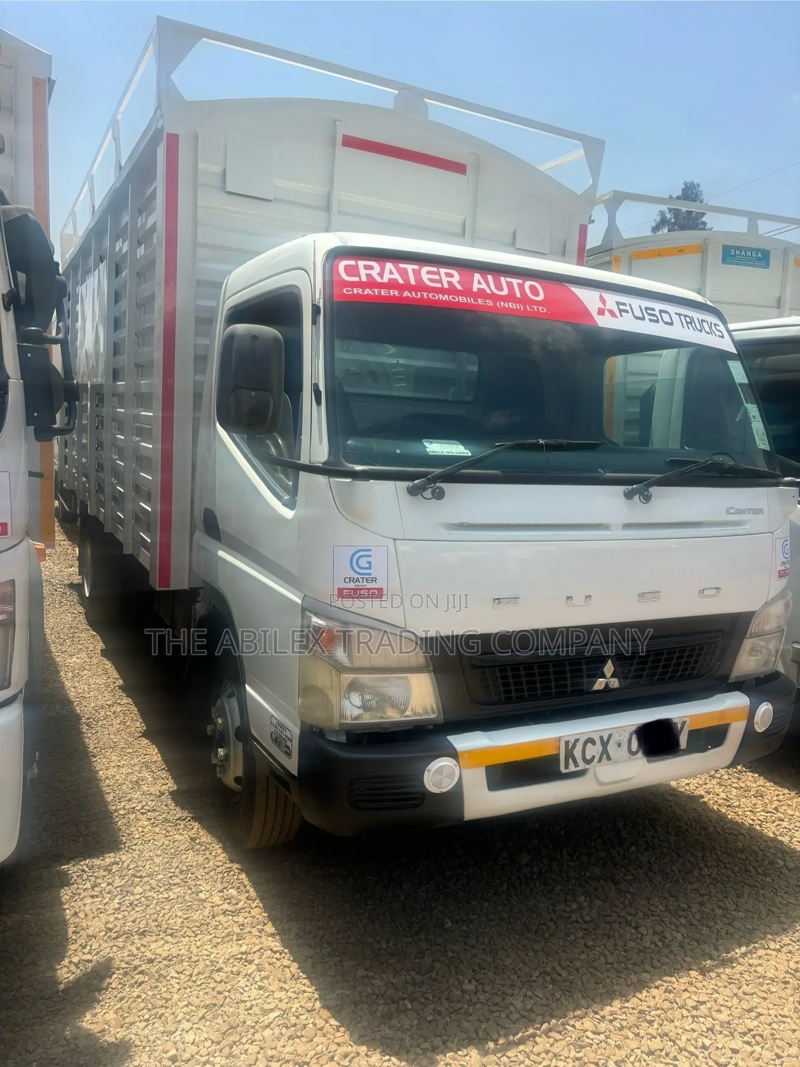 Mitsubishi Canter 2019 White