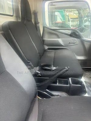 Mitsubishi Canter 2019 White