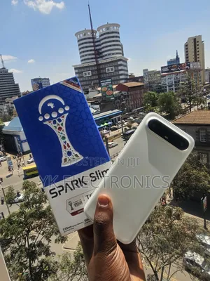 Tecno Spark Slim 256 GB White