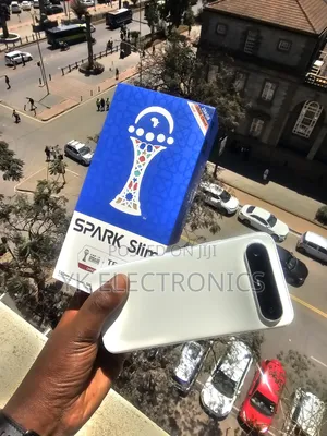 Tecno Spark Slim 256 GB White