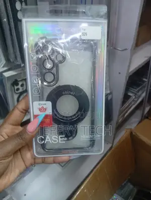 Clear Magnetic Case With Ring and Lens for a Samsung Galaxy S25