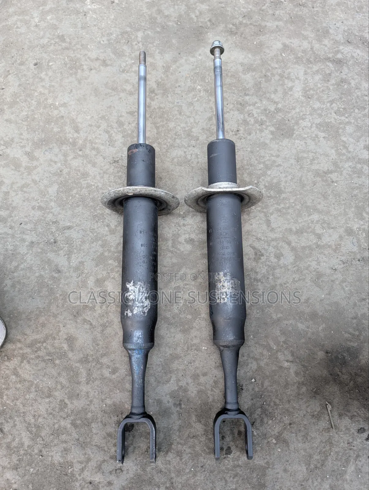 Volkswagen Passat 2006 Shock Absorbers.