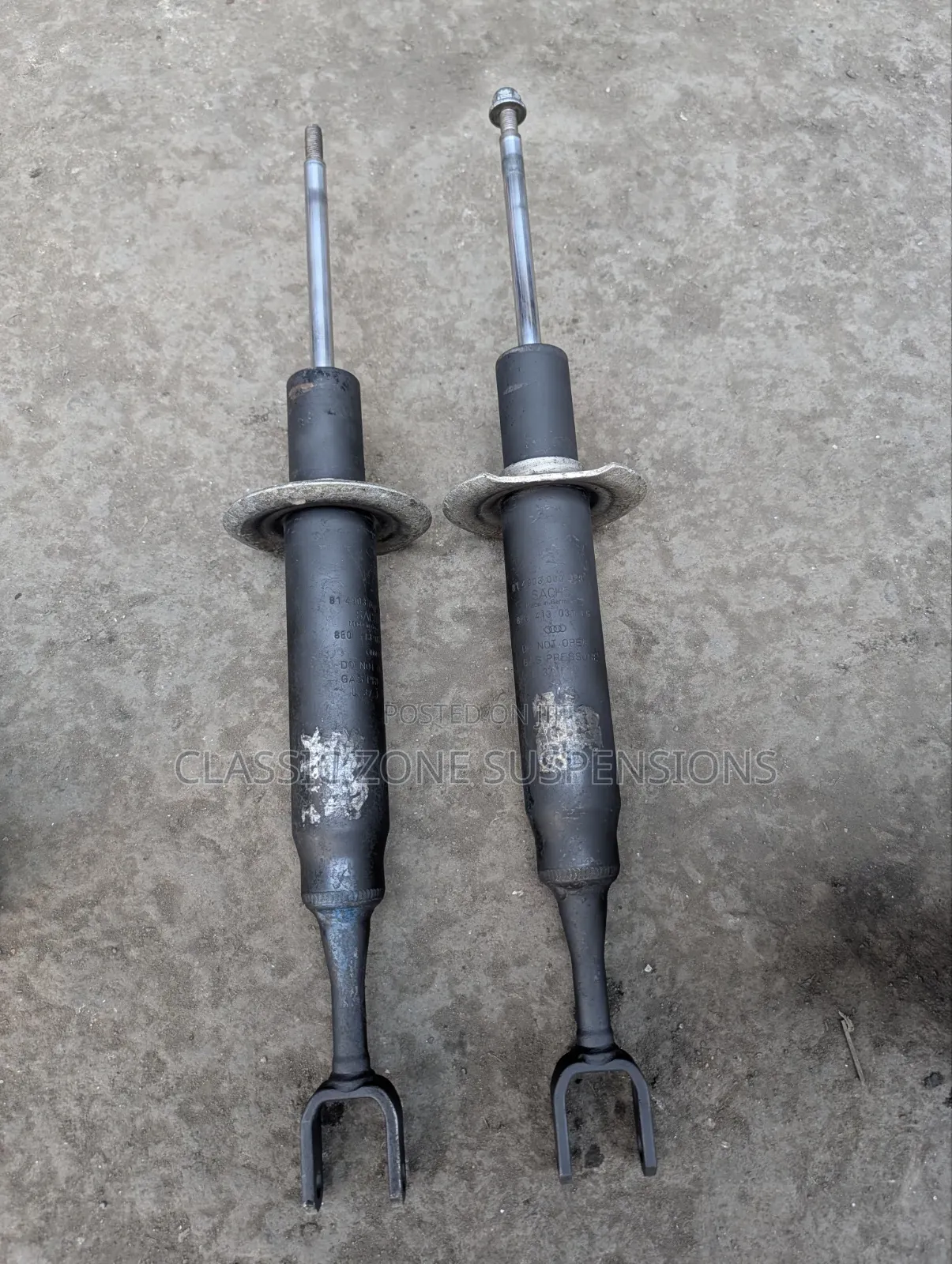 Volkswagen Passat 2006 Shock Absorbers.