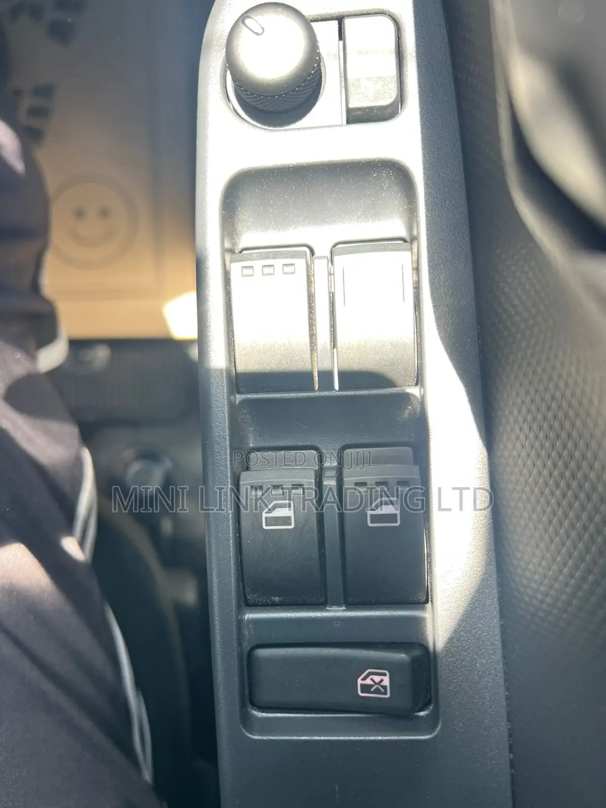 Daihatsu Mira 2019 Blue