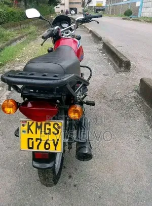 Bajaj Boxer 2025 Red