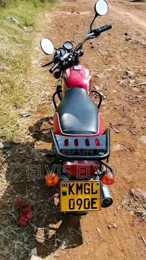Bajaj Boxer 2025 Red