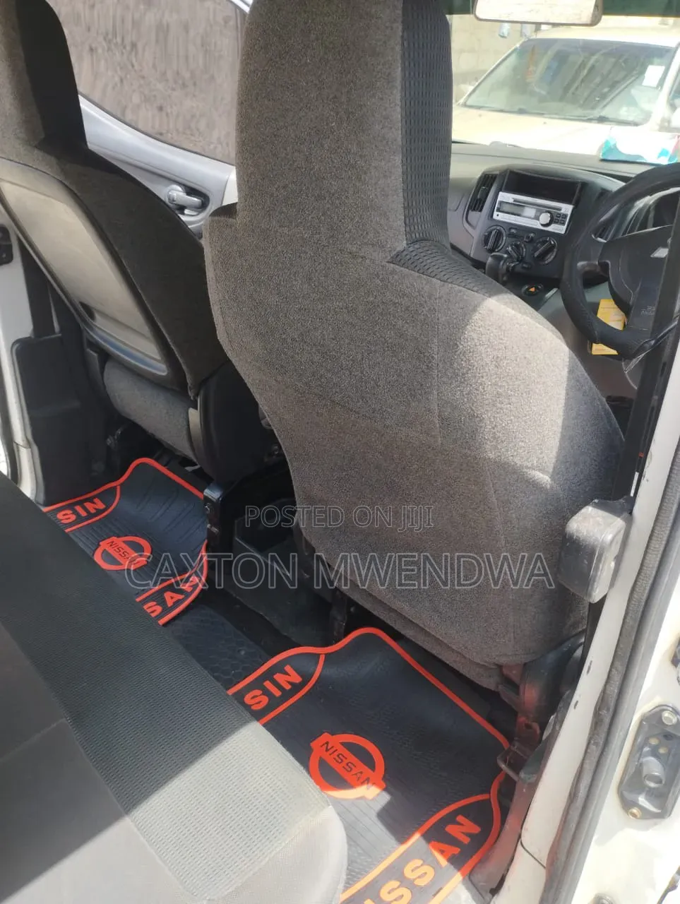 Mitsubishi Delica 2012 White