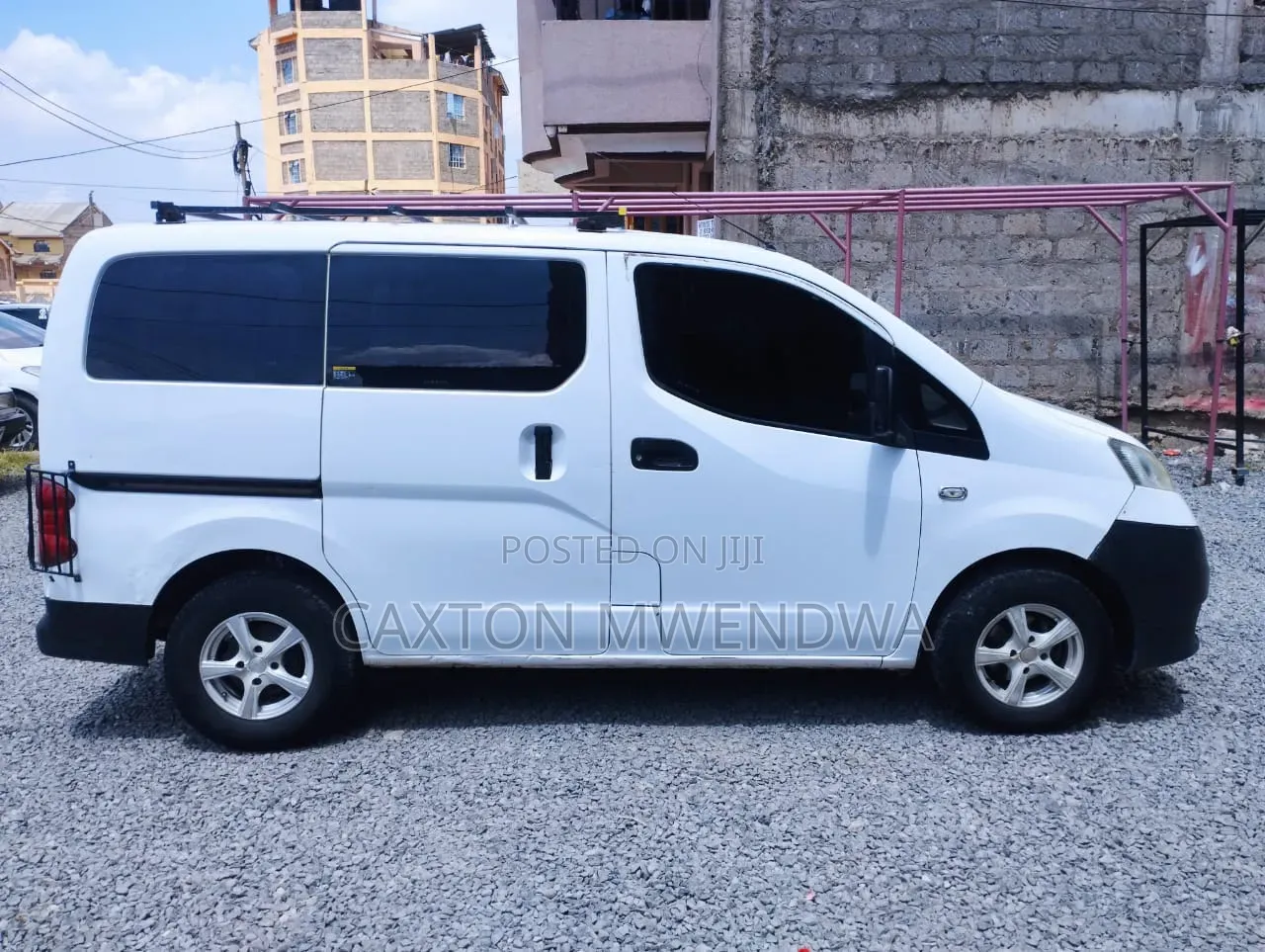 Mitsubishi Delica 2012 White
