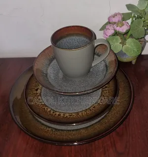 24 PC Ceramic Dinner Set
