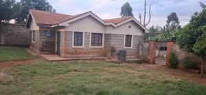 🏡🥑 2-Bedroom Bungalow on 2 Acres