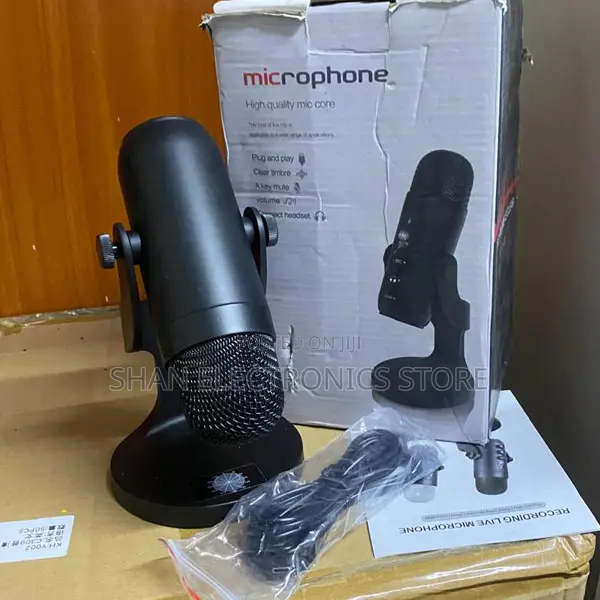 Premium Cardioid-Style Podcast Table Mic With Voice Cancellation