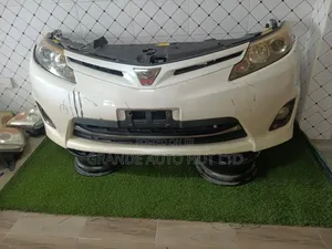 Toyota Estima Nosecut