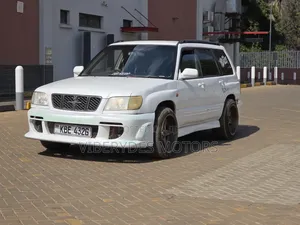 Subaru Forester 2001 White