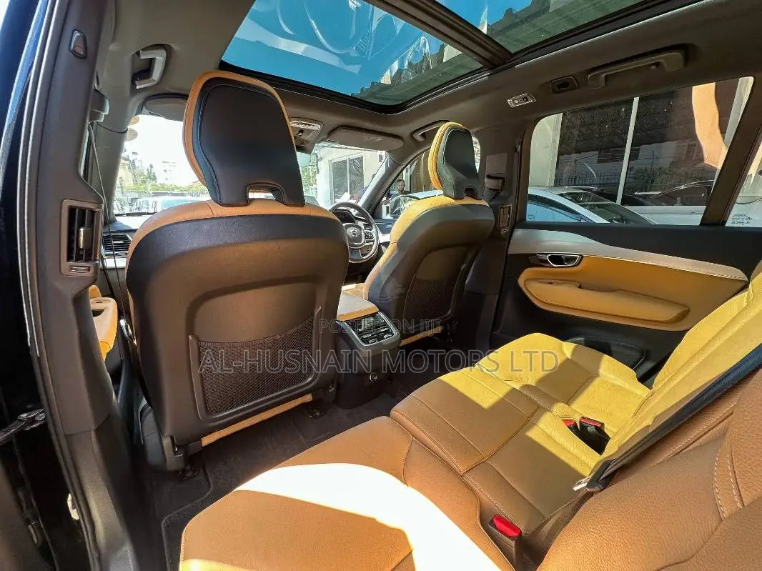 Volvo XC90 T5 Momentum AWD 2019 Black