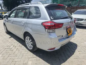 Toyota Corolla Fielder 2021 Silver