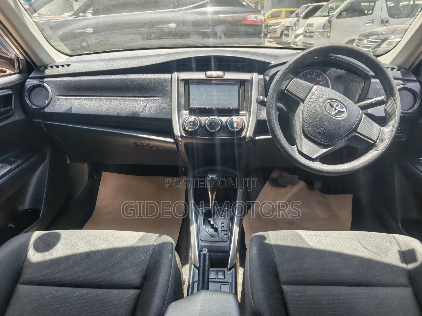 Toyota Corolla Fielder 2021 Silver