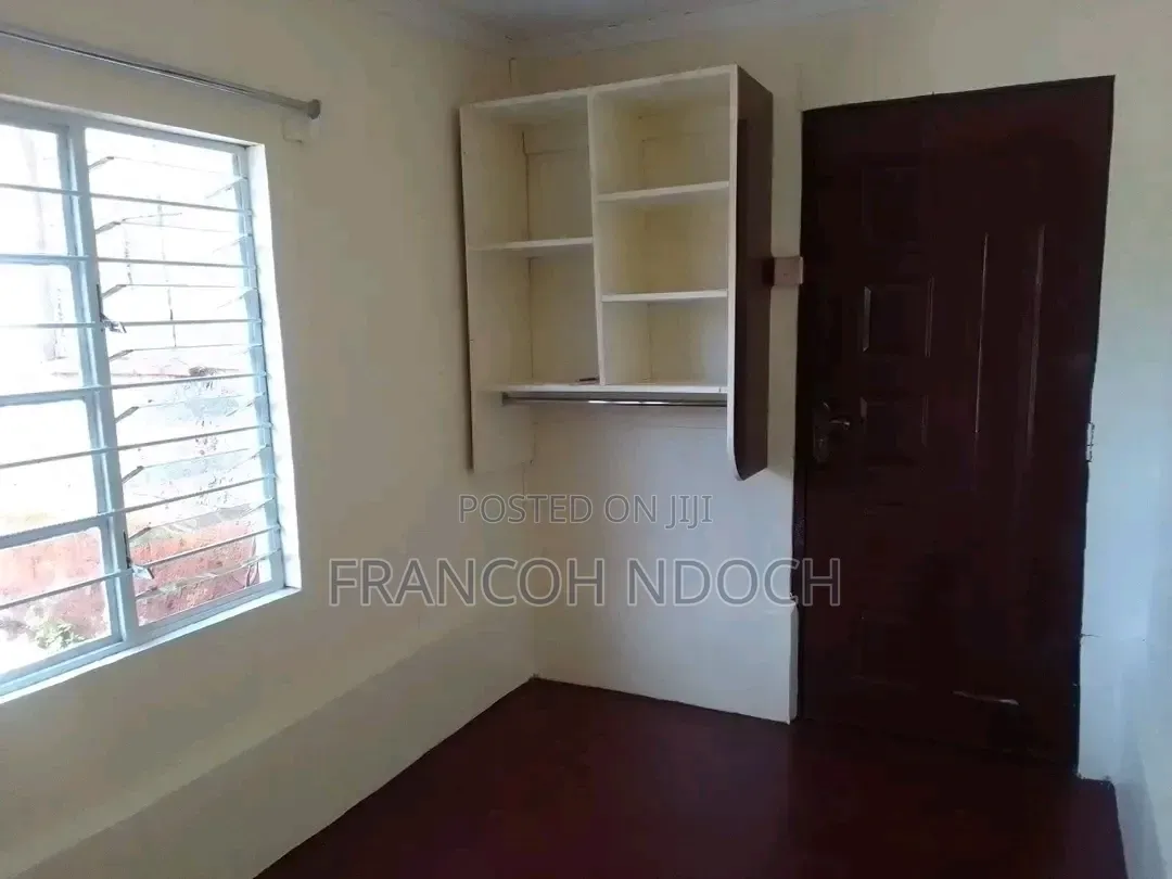 2bdrm House in Muraba Rd, Mutuini for rent