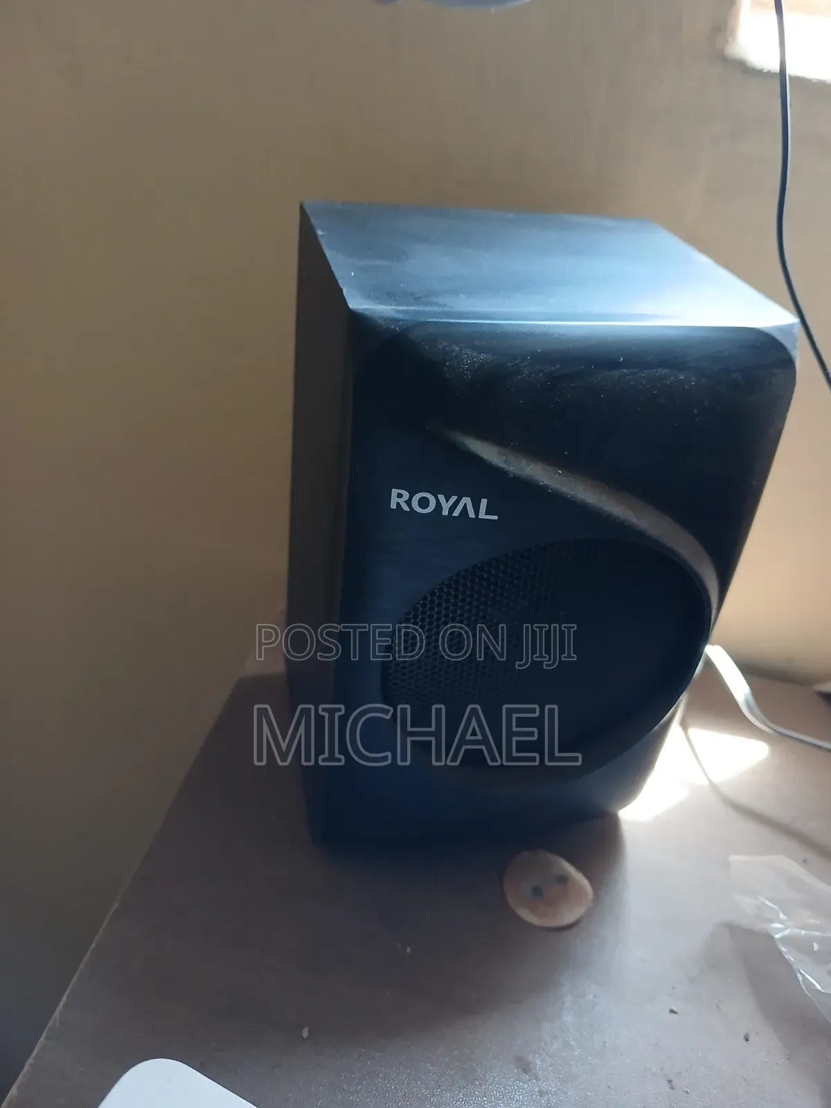 Royal 2.1 Multimedia Speaker System With Subwoofer