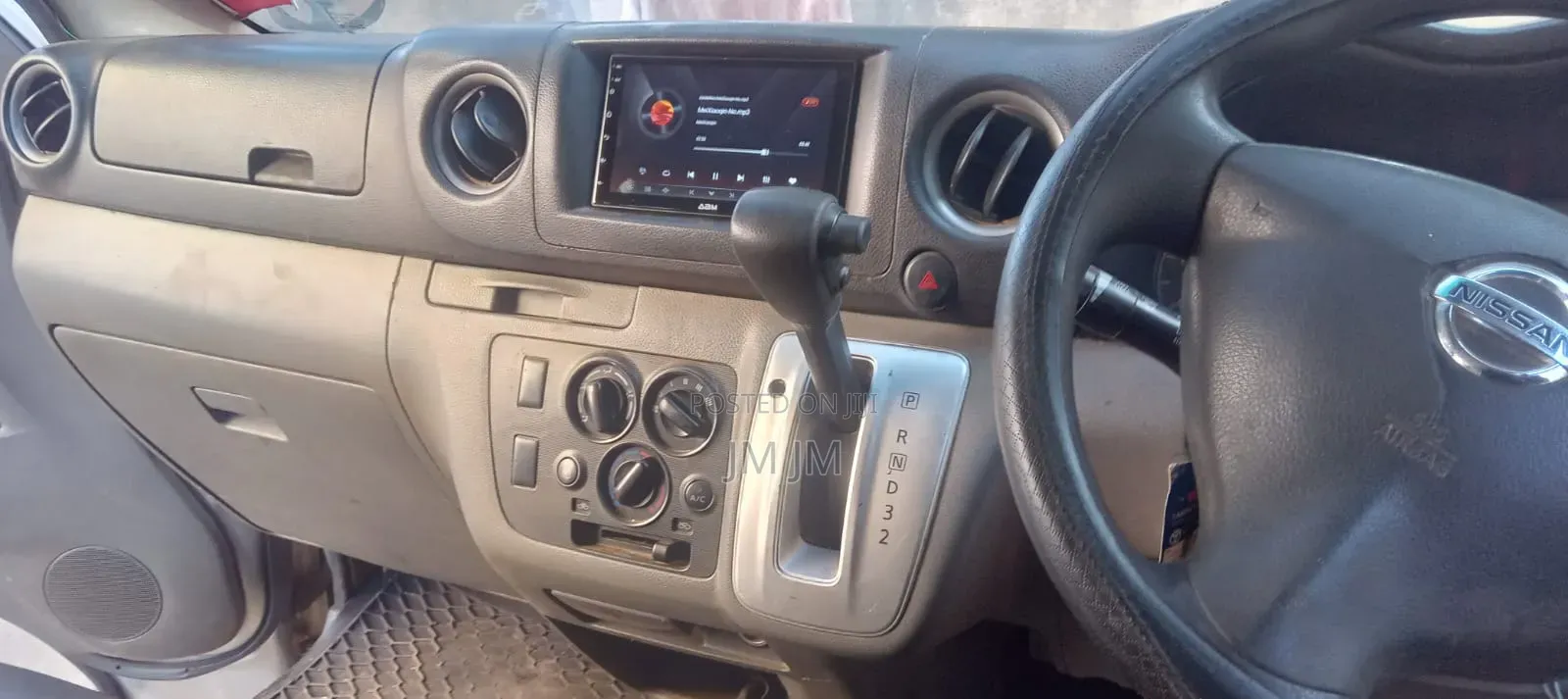 Nissan NV350 2013 Silver