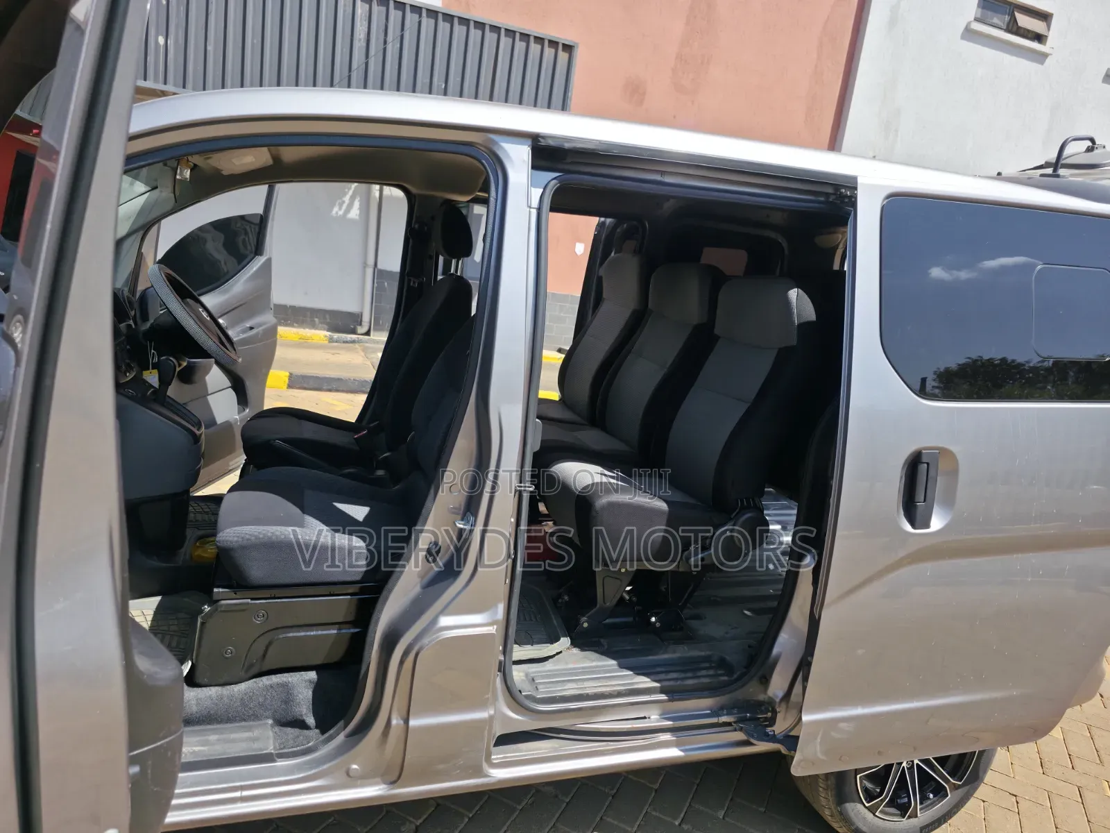 Nissan NV200 2016 Grey