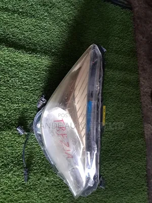 Subaru Trezia  Headlights