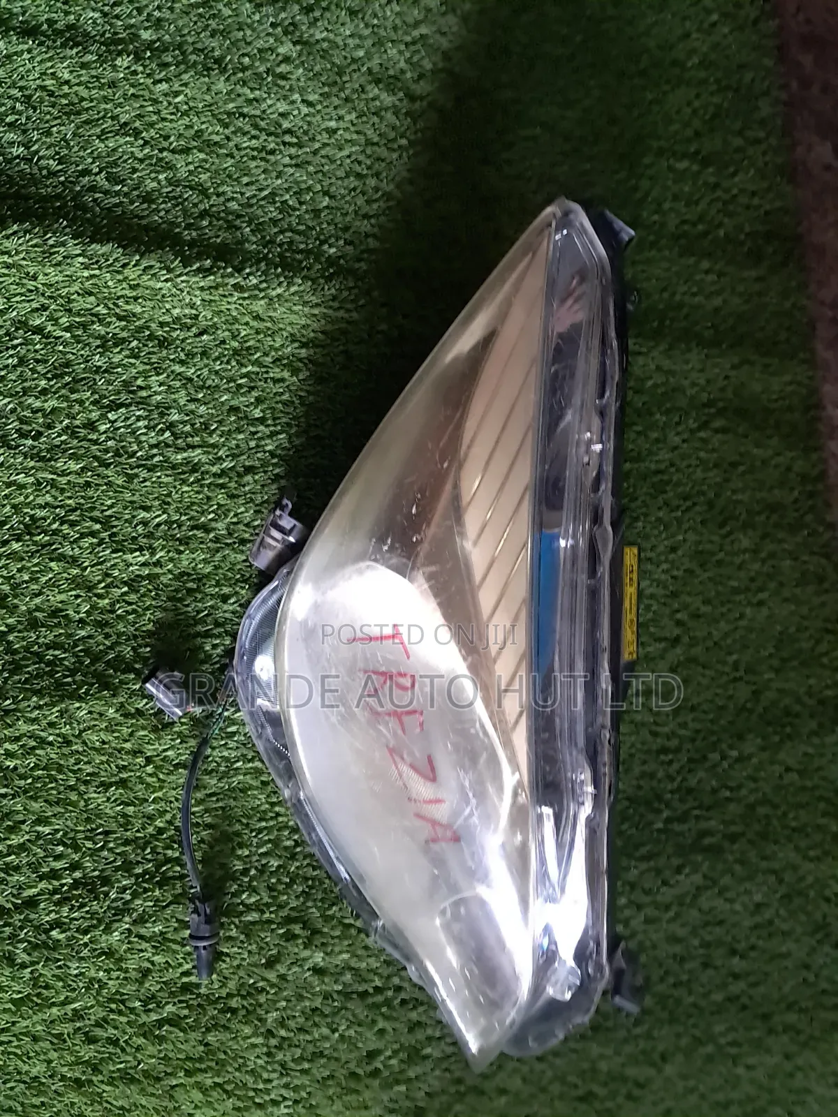 Subaru Trezia  Headlights