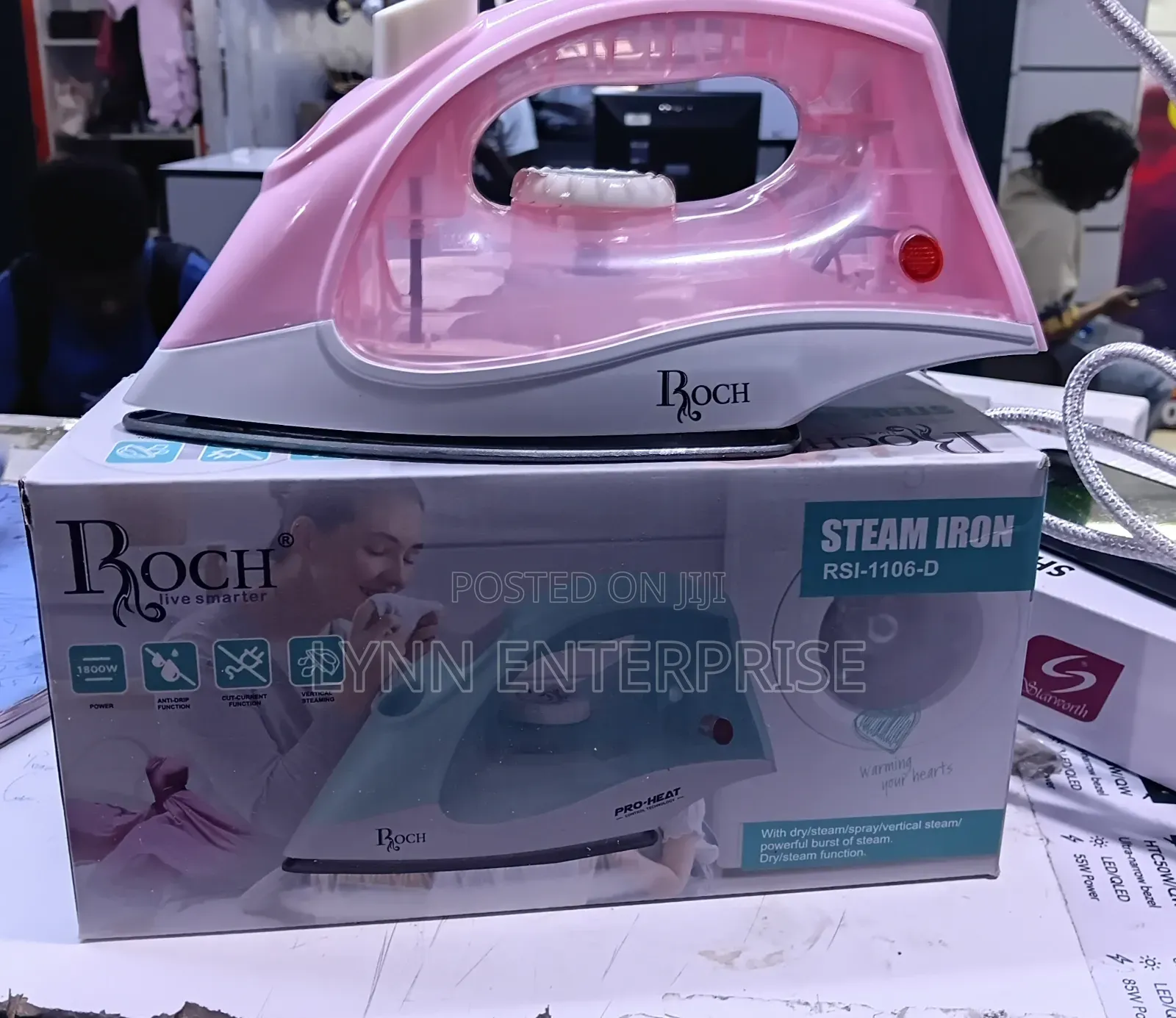 Roch RSI-1106D Steam Iron