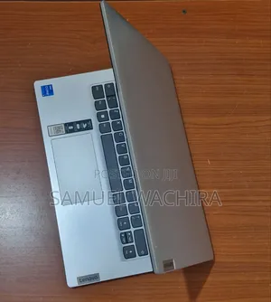 Laptop Lenovo IdeaPad 1 8GB Intel Core i5 SSD 256GB