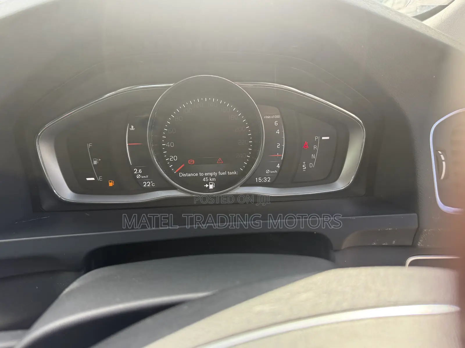 Volvo V60 T5 Platinum FWD 2017 Black