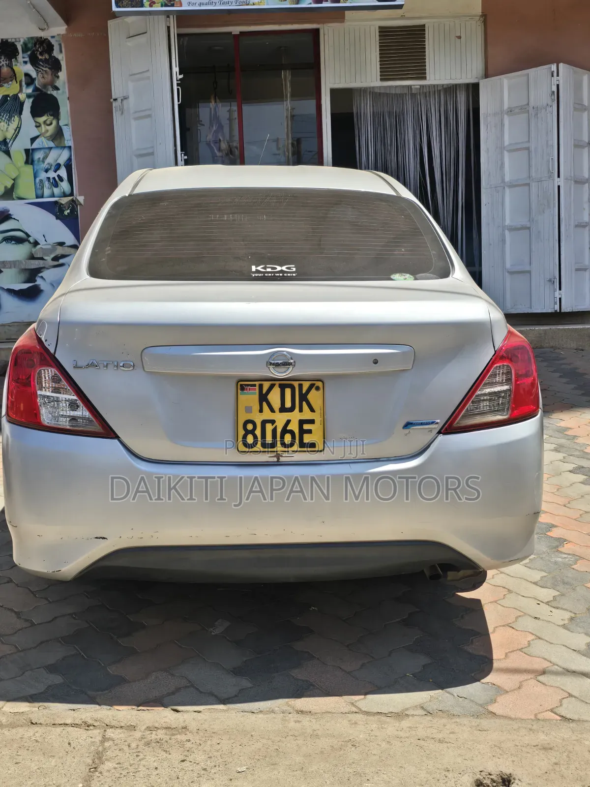 Nissan Latio 1.2 2015 Silver