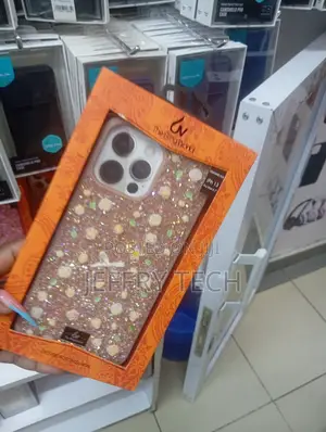 Crystal Rhinestone Flower Case, Tailored for the iPhone 13 Pro Max