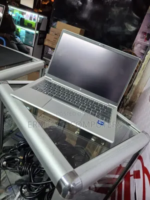 Laptop HP EliteBook 830 G8 16GB Intel Core i7 SSD 512GB